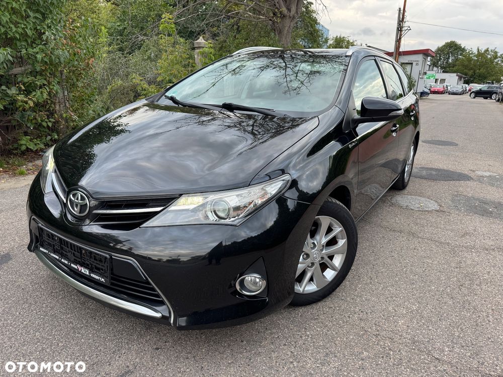 Toyota Auris 1.6 Valvematic Executive - 2