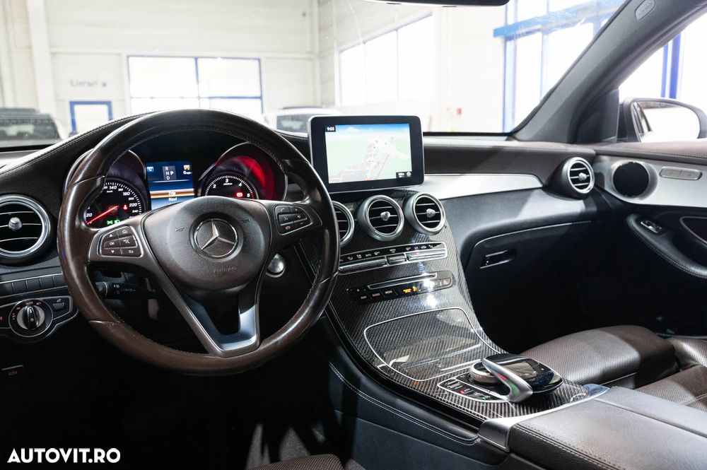 Mercedes-Benz GLC Coupe 250 d 4Matic 9G-TRONIC AMG Line - 29