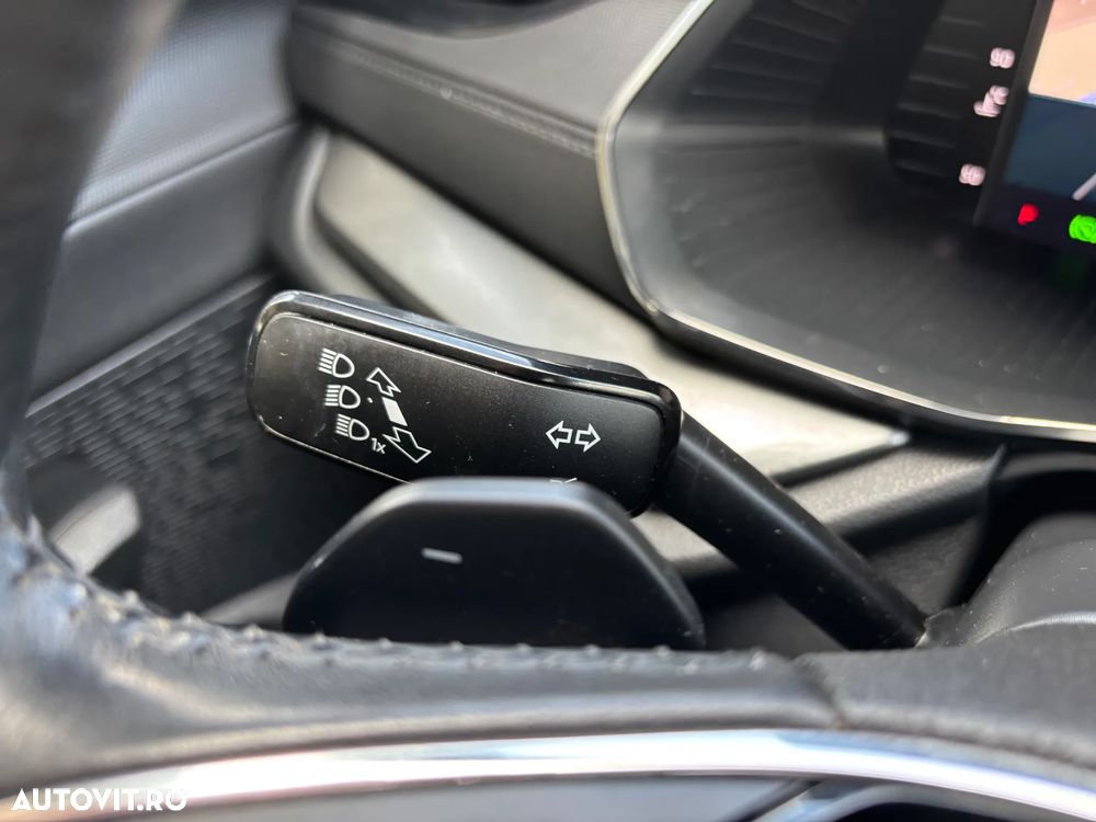 Skoda Octavia 2.0 TDI DSG Ambition - 28