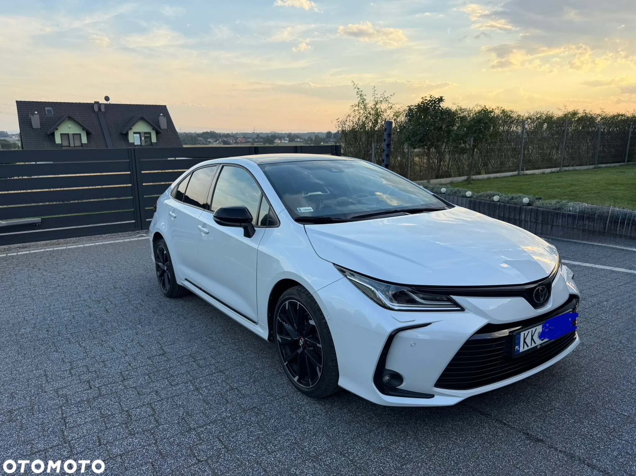 Toyota Corolla 1.8 Hybrid GR Sport - 3