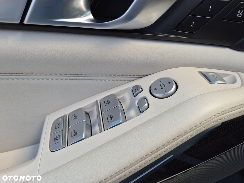 BMW X7 M50d sport - 14