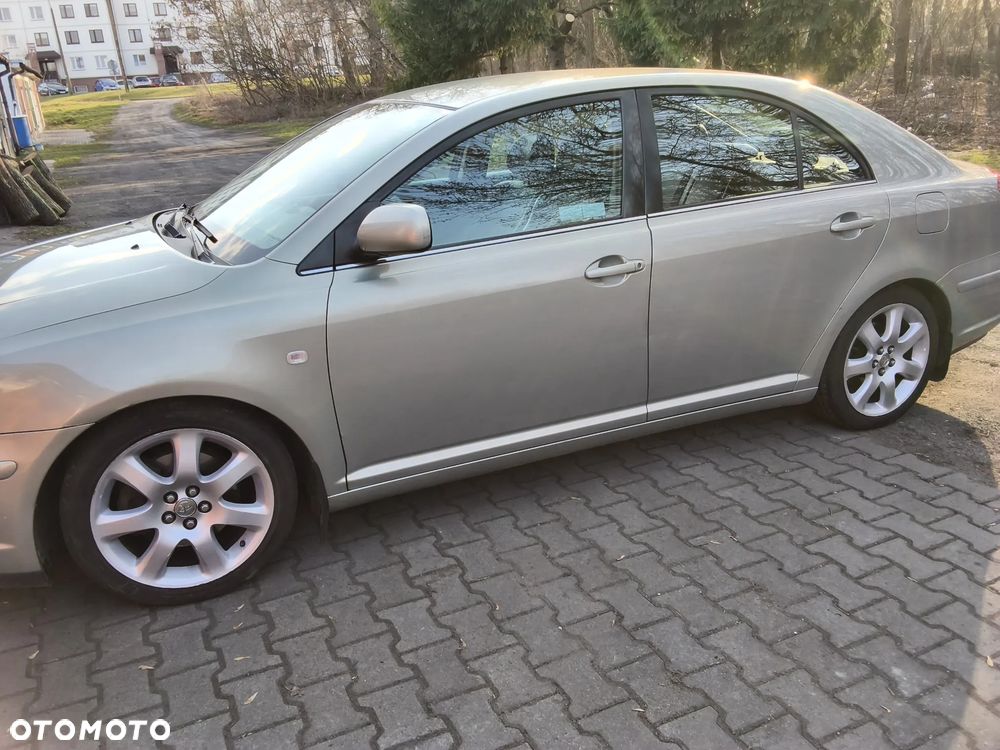 Toyota Avensis 2.0 VVT-i Prestige - 7