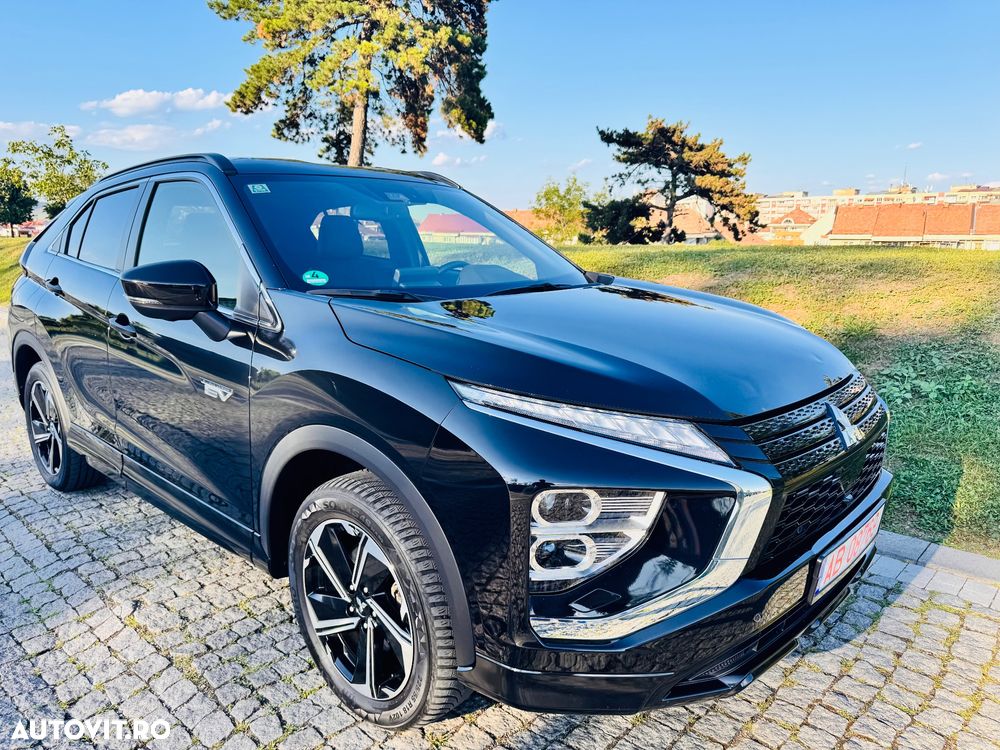 Mitsubishi Eclipse-Cross Plug-In Hybrid 4WD Plus Select - 17