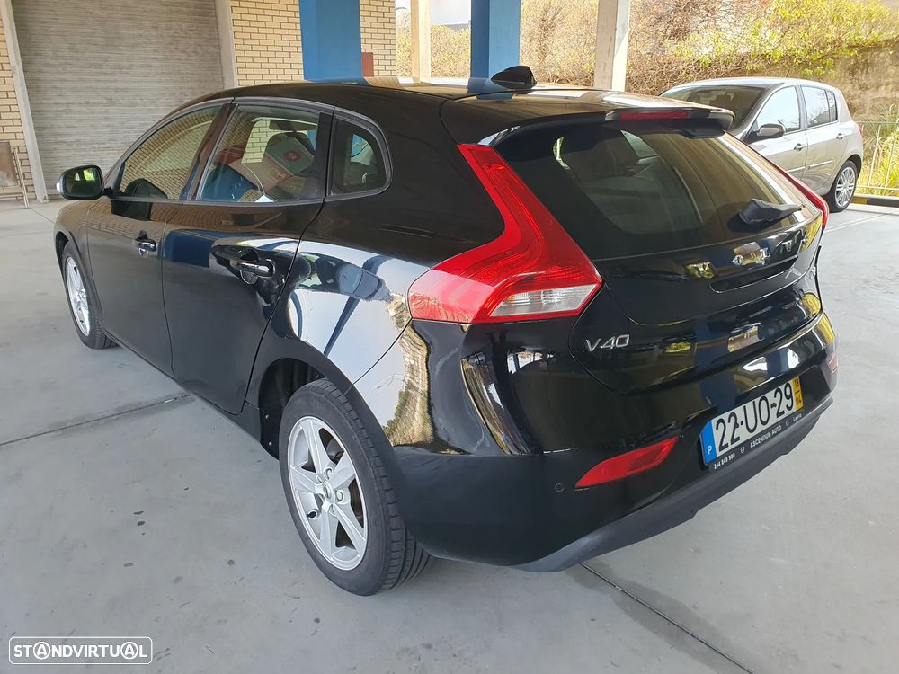 Volvo V40 2.0 D2 Kinetic Eco - 4