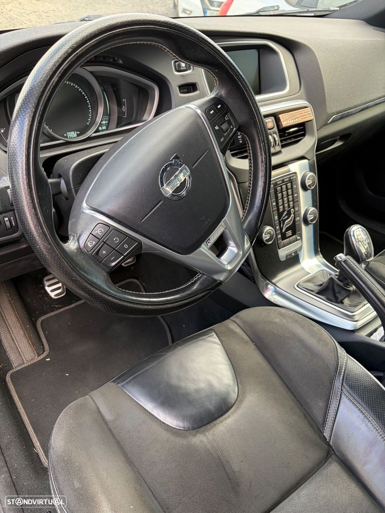 Volvo V40 1.6 D2 R-Design - 10