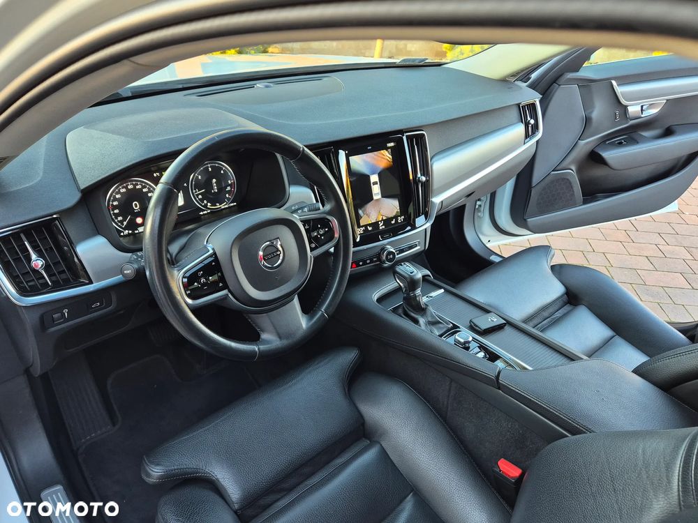 Volvo S90 D4 SCR Momentum Pro - 14