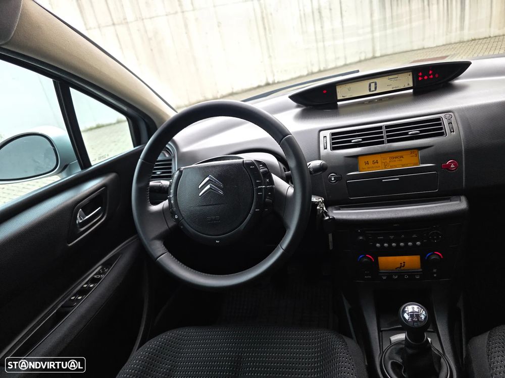 Citroën C4 1.6 HDi Exclusive Airdream - 35