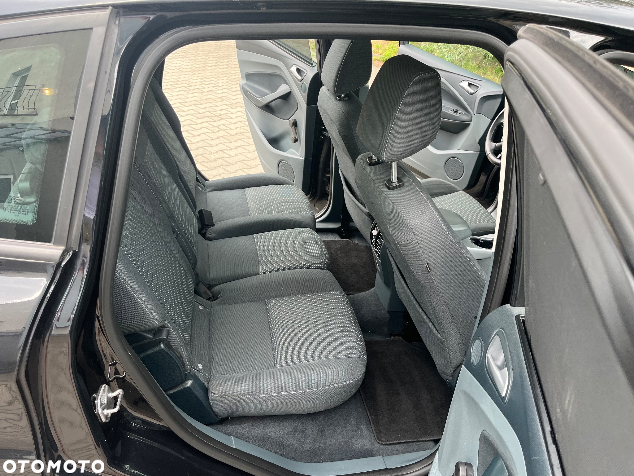 Ford C-MAX 1.6 Edition - 12