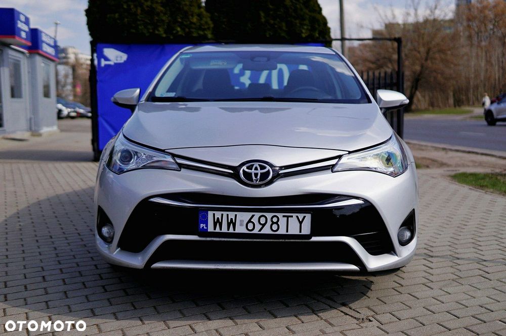 Toyota Avensis 1.8 Active MS - 2