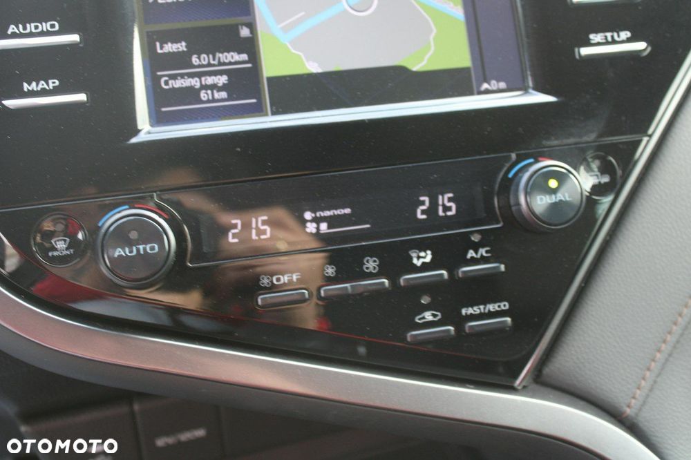 Toyota Camry - 28