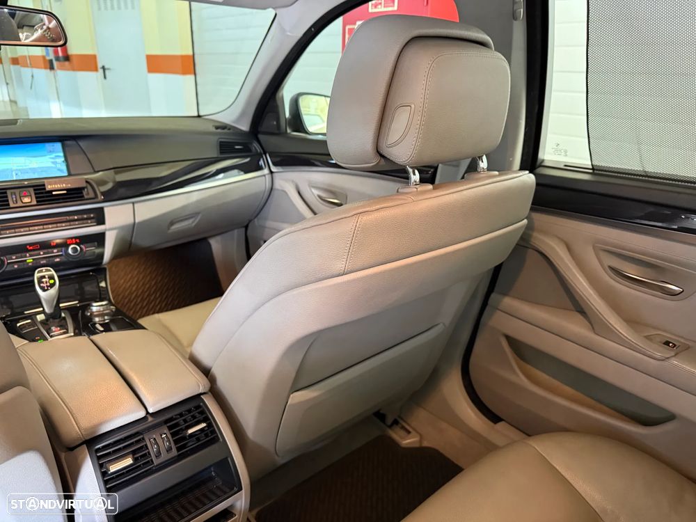 BMW 525 d Line Luxury Auto - 6