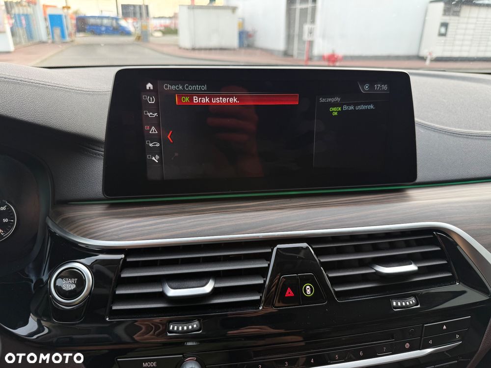 BMW Seria 5 530e iPerformance GPF Sport - 35