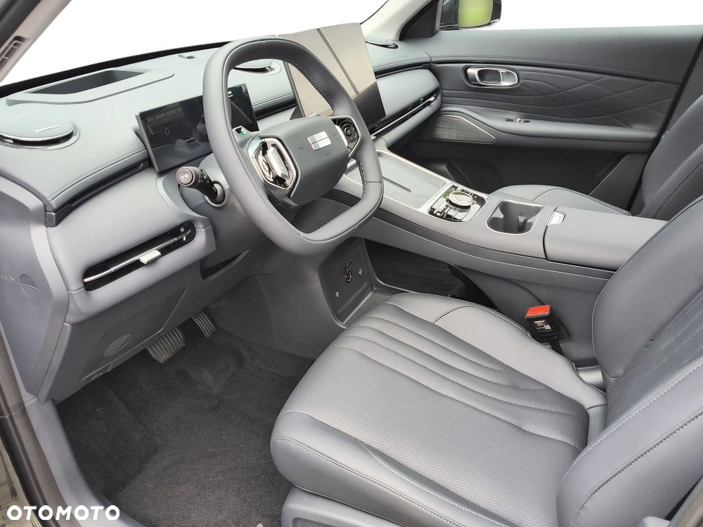 Geely Starray EM-i 1.5 PHEV Max - 10