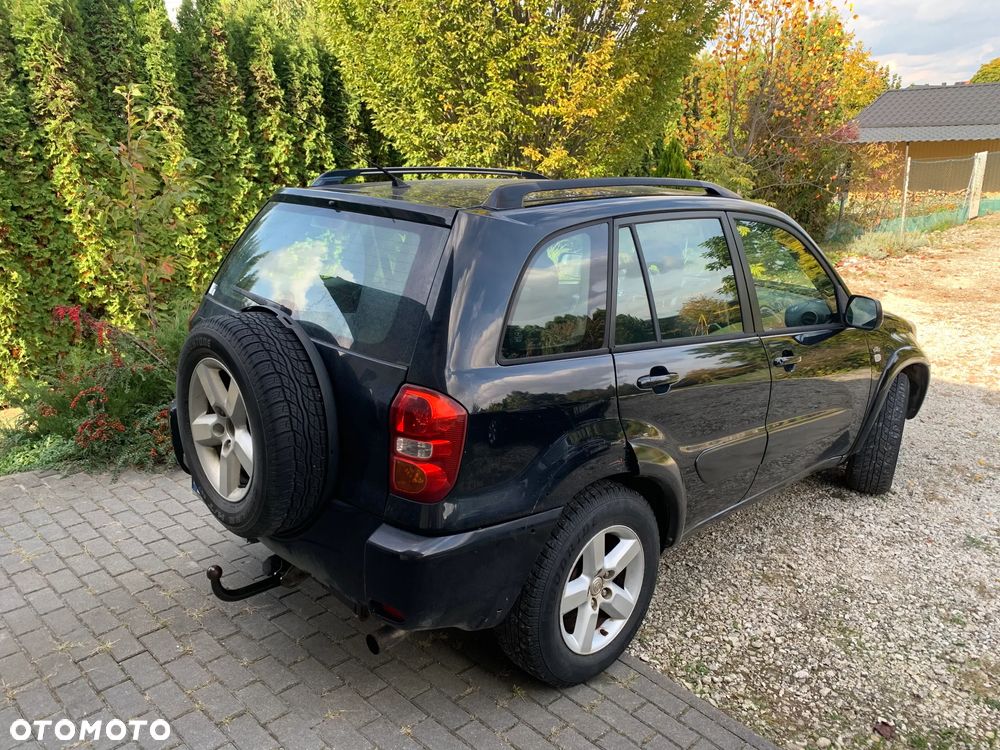 Toyota RAV4 - 8