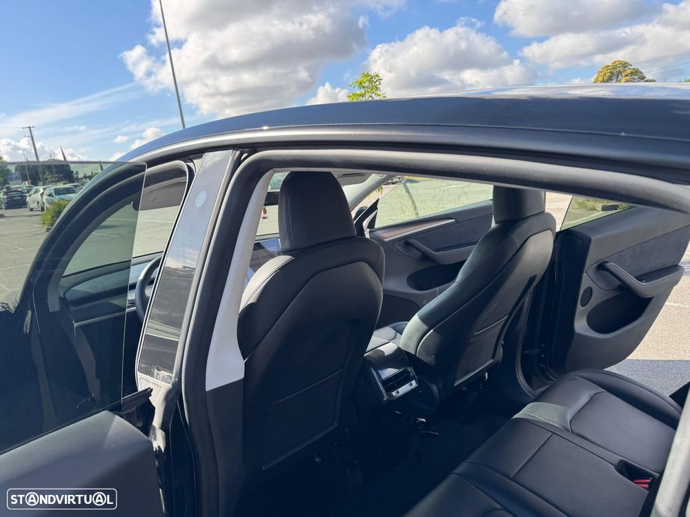 Tesla Model Y Performance Dual Motor AWD - 21