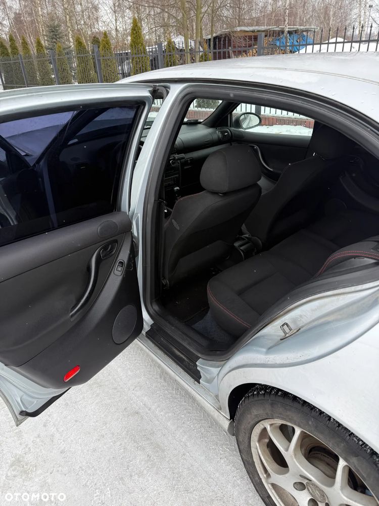 Seat Leon 1.8T Cupra R - 2