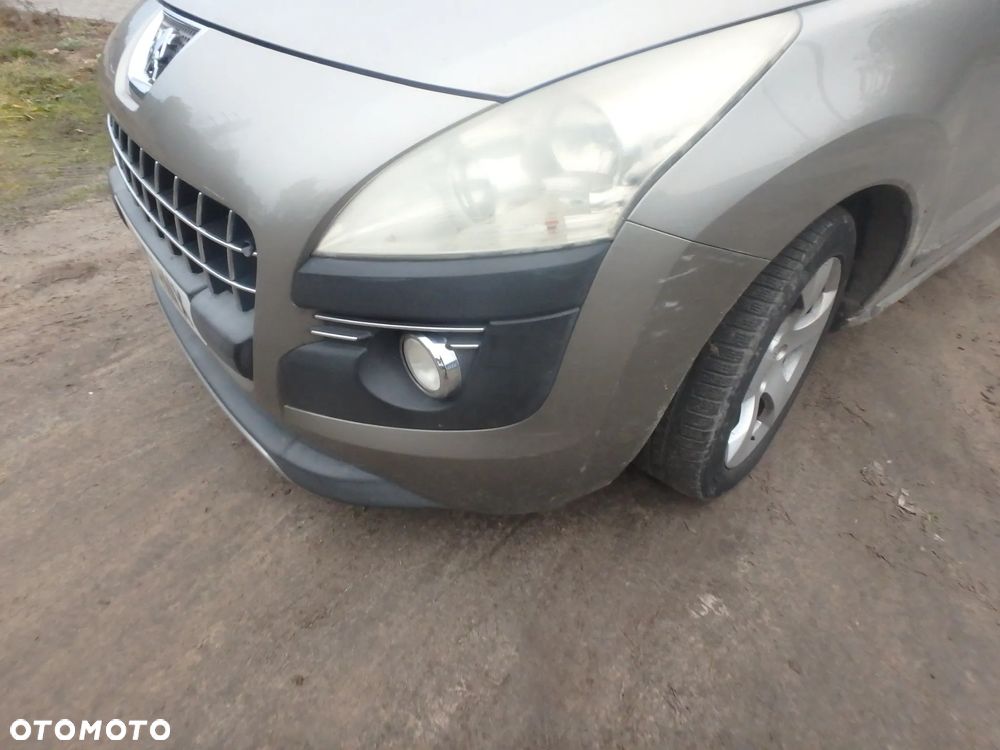 Zderzak przedni Peugeot 3008 EVGC - 3