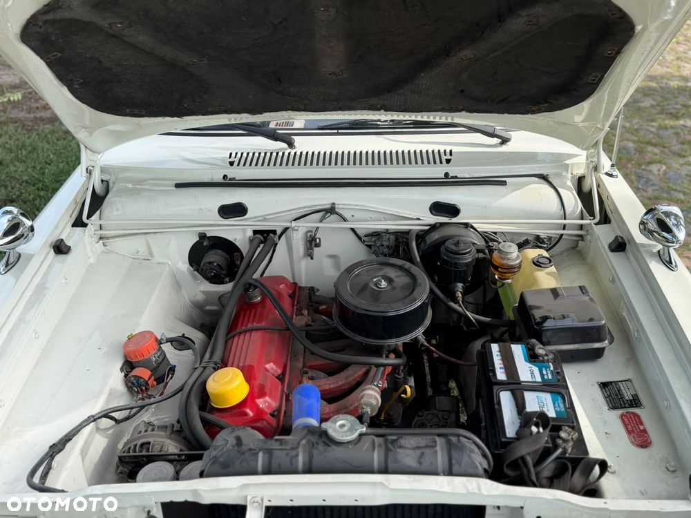 Plymouth Valiant - 11