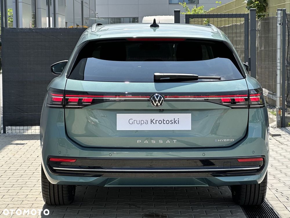Volkswagen Passat - 5