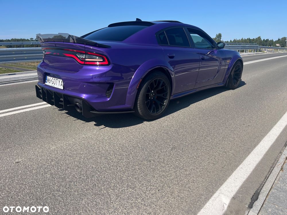Dodge Charger 6.4 Scat Pack Widebody - 21