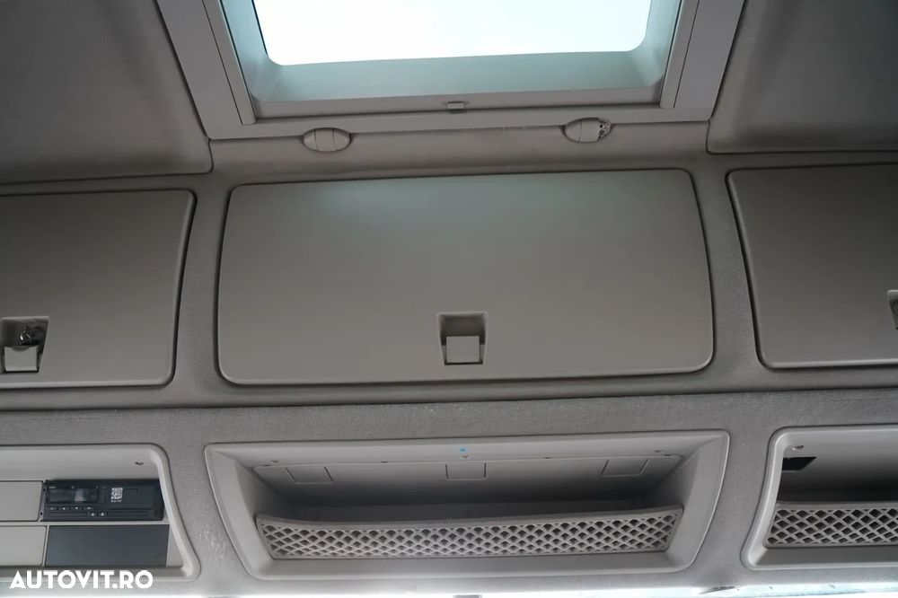 Iveco STRALIS 560 / 6X4 / PENTRU LEMN / PENTRU COPACI / PENTRU PĂDURE / REMORCĂ PALFINGER EPSILON / CAPACITATE DE RIDICARE - 5.250 KG - 36