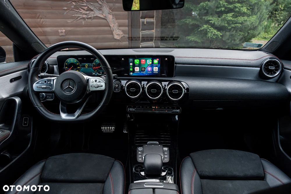 Mercedes-Benz CLA 180 AMG Line 7G-DCT - 29