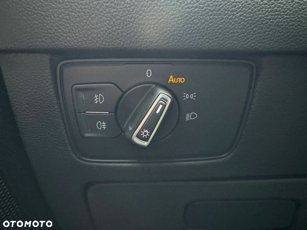 Volkswagen Passat 1.5 TSI EVO Business DSG - 26