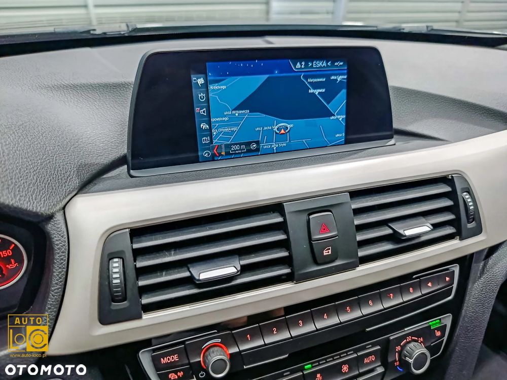 BMW Seria 3 318d Sport Line - 20