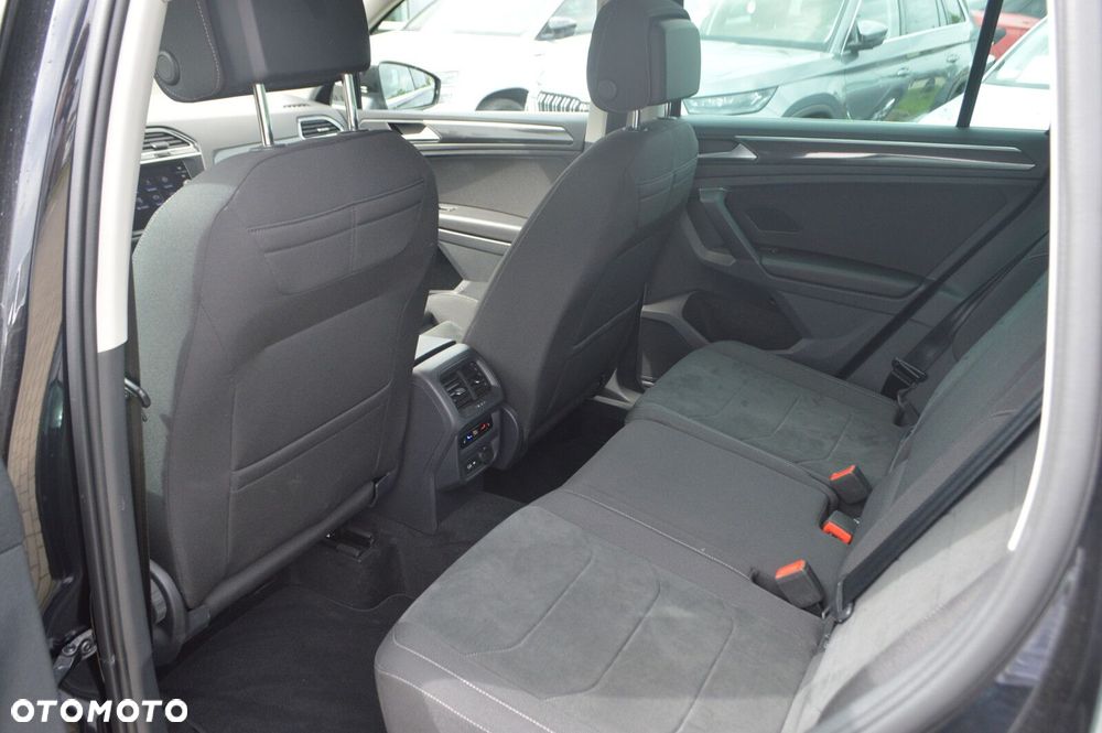 Volkswagen Tiguan 2.0 TDI SCR 4Mot Elegance DSG - 27