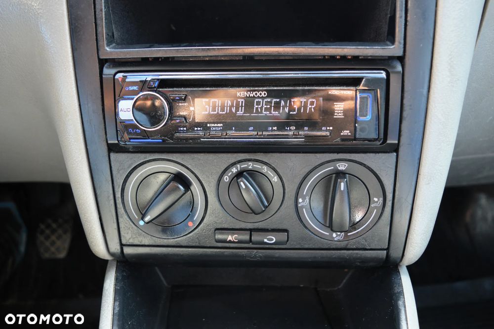 Volkswagen Golf 1.4 Comfortline - 18