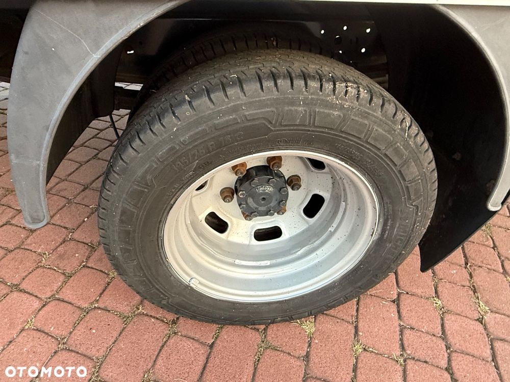 Iveco Daily 35C15 *3.0D* KONTENER 3,5M *NOWY SILNIK* KLIMA* TEMPOMAT* ZADBANY* - 13