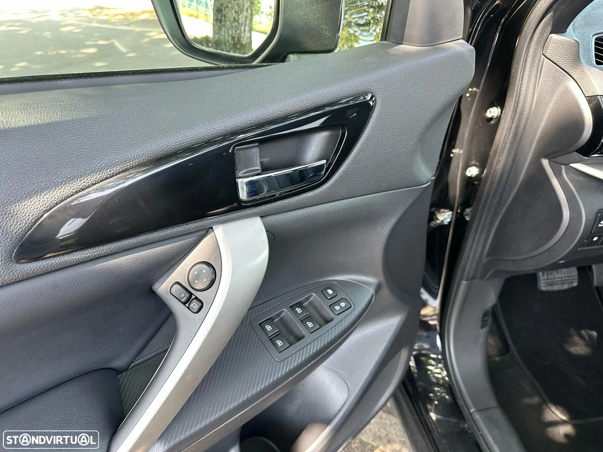 Mitsubishi Eclipse Cross 2.4 PHEV Black Edition - 19
