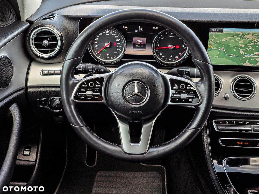 Mercedes-Benz Klasa E 220 d 9G-TRONIC - 15