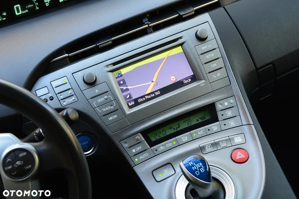 Toyota Prius (Hybrid) Comfort - 11