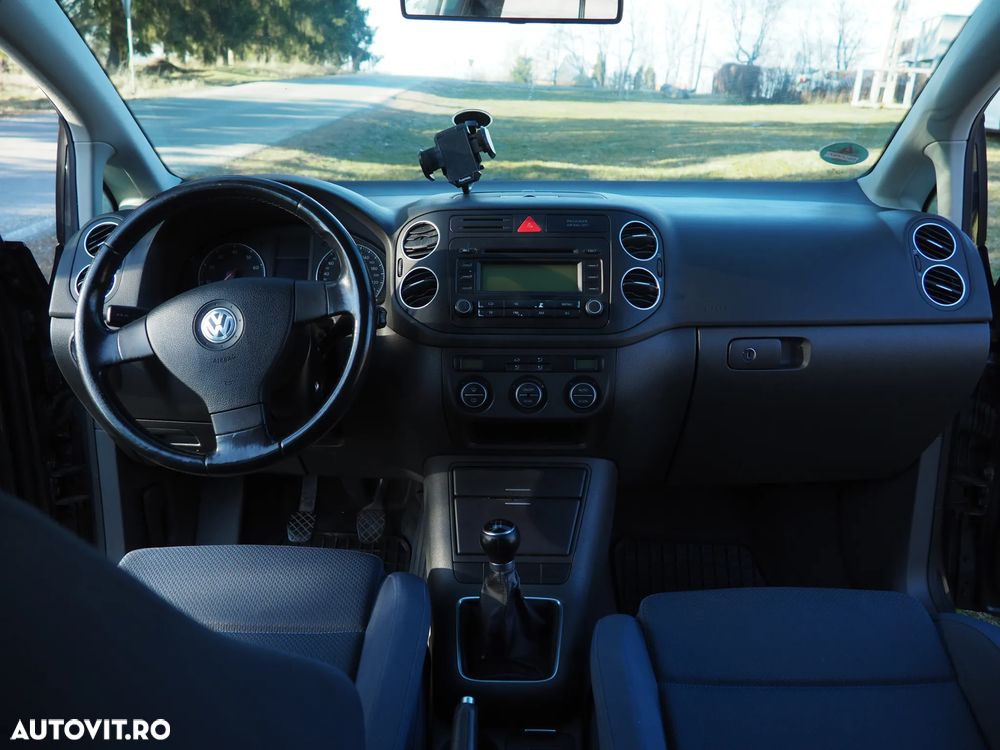 Volkswagen Golf Plus - 12