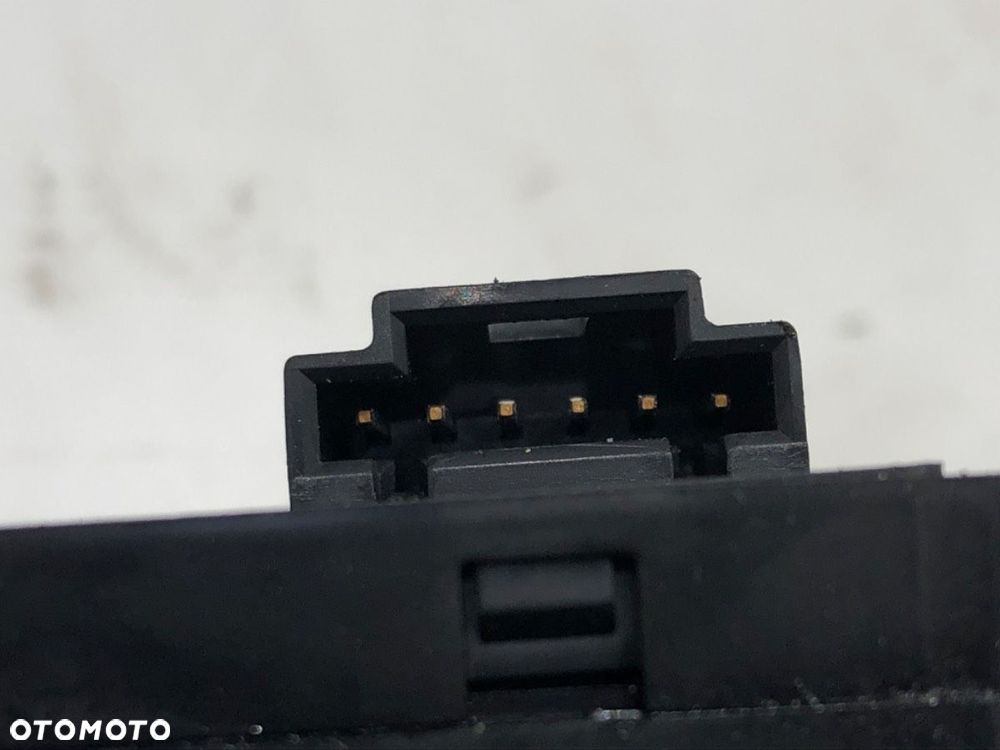 PRZEŁĄCZNIK KIERUNKOWSKAZÓW - 45.00 PLN - LAND ROVER RANGE ROVER SPORT I (L320) 2005 - 2013 3.0 D - 4