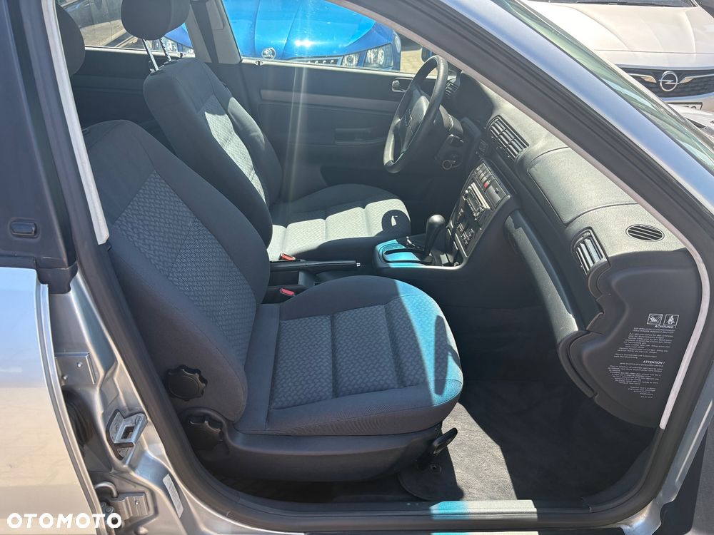 Audi A4 Limousine - 20