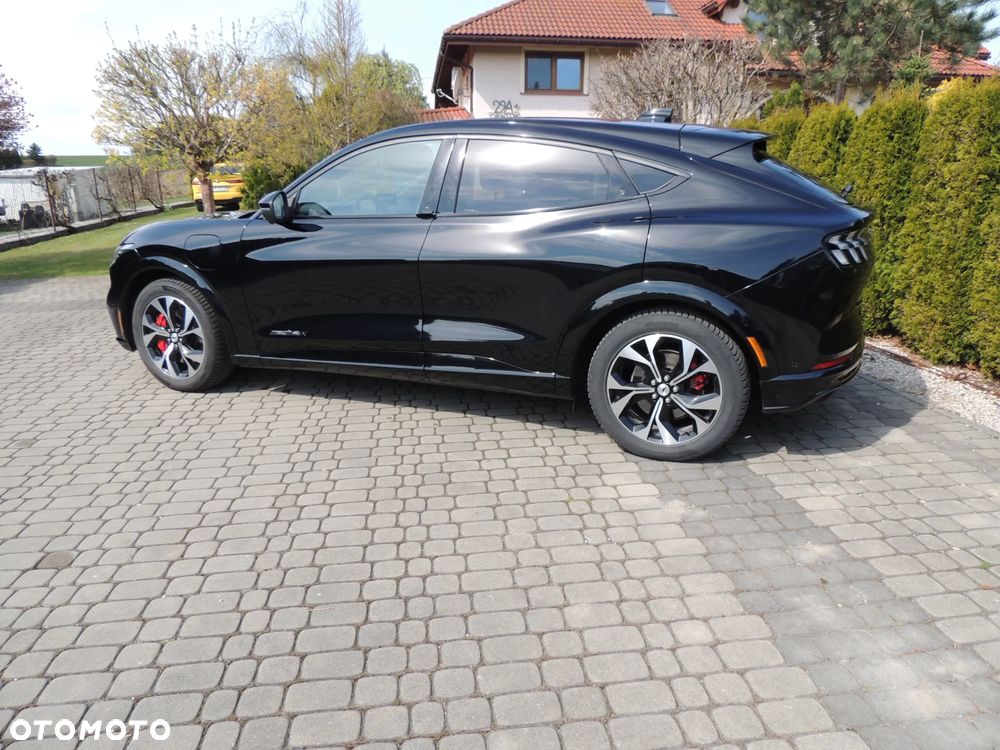 Ford Mustang Mach-E - 7