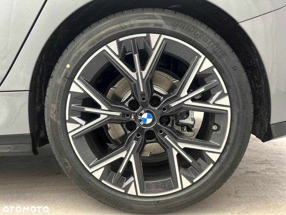 BMW Seria 1 120 mHEV - 9