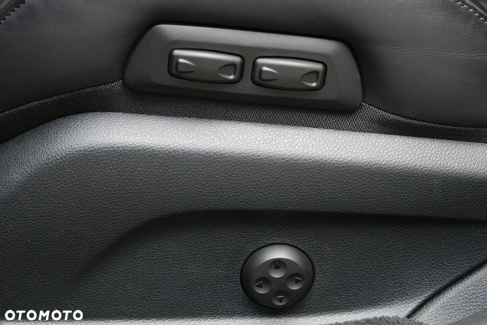 Mercedes-Benz Klasa E AMG 63 S 4-Matic+ - 19