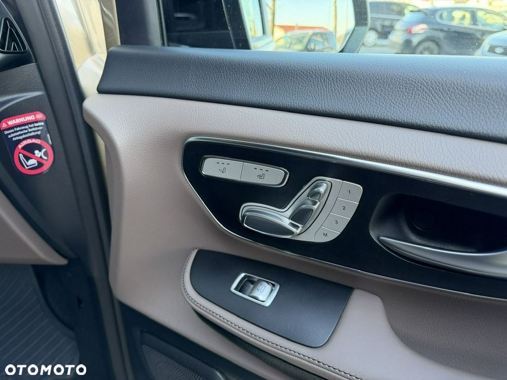 Mercedes-Benz Klasa V 300 d lang 4Matic 9G-TRONIC Exclusive - 27