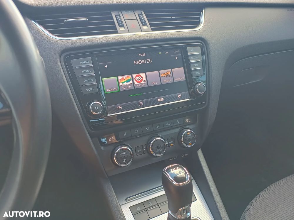 Skoda Octavia 2.0 TDI DSG Ambition - 14
