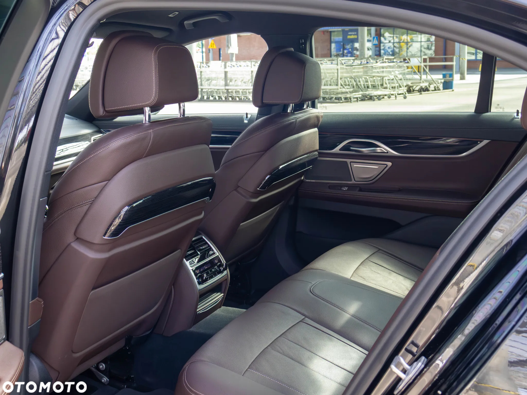 BMW Seria 7 730d xDrive mHEV sport - 27