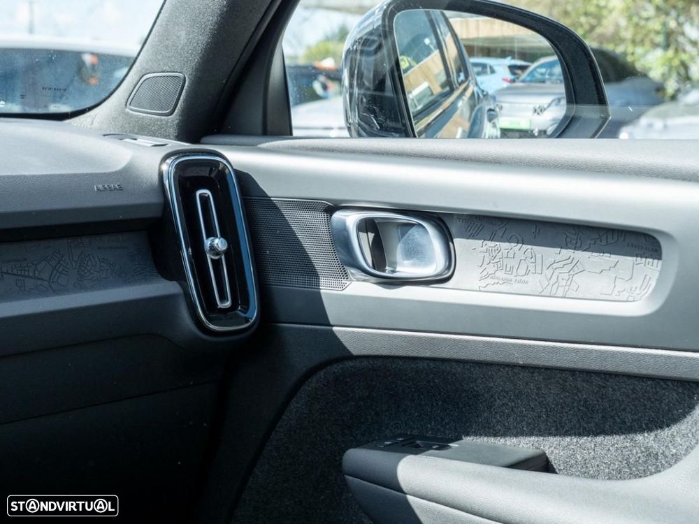 Volvo XC 40 Recharge Pro - 29