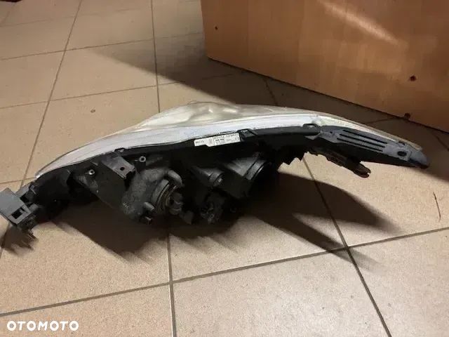 LAMPA PRZÓD LEWA PRAWA MAZDA 5 I - 6