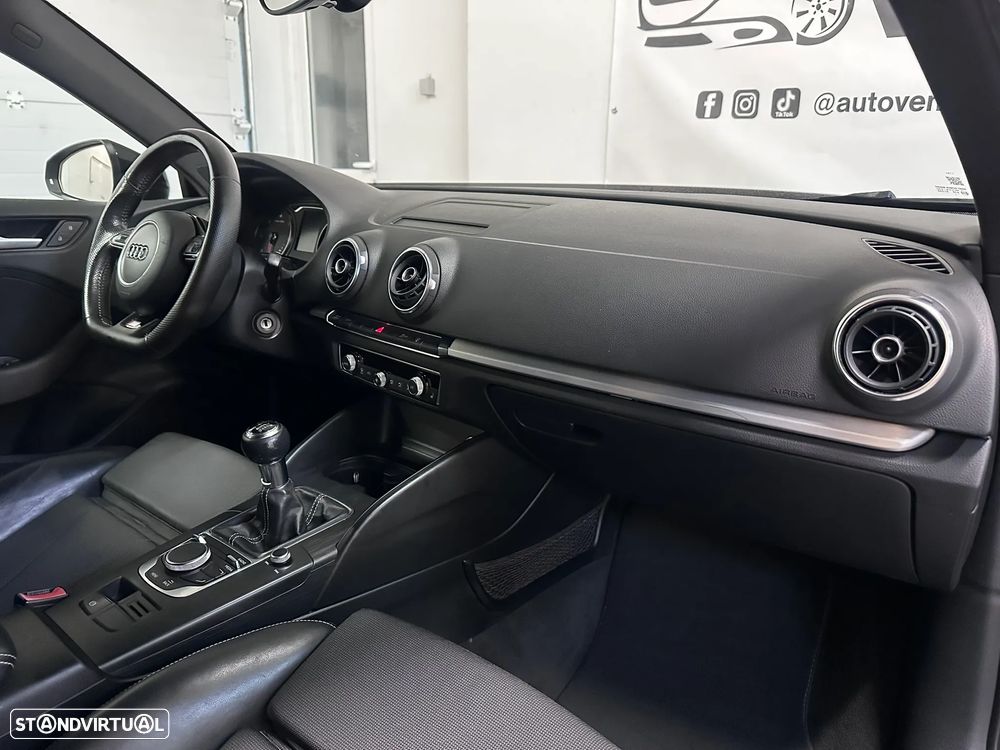 Audi A3 Sportback 2.0 TDI S line Sport Pack - 19