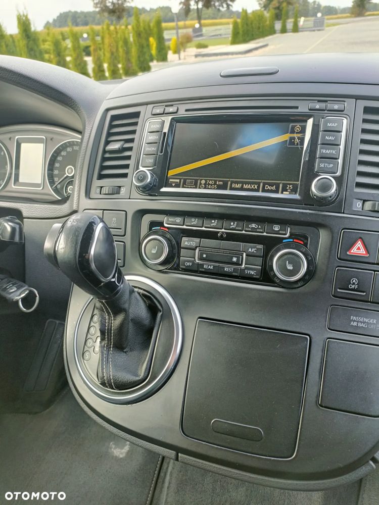 Volkswagen Multivan - 15