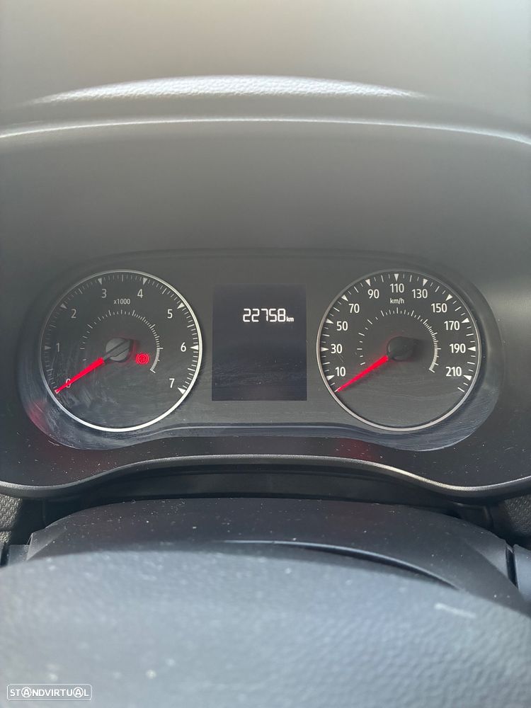 Dacia Sandero 1.0 SCe Essential - 11