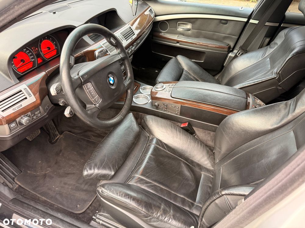 BMW Seria 7 740i - 6