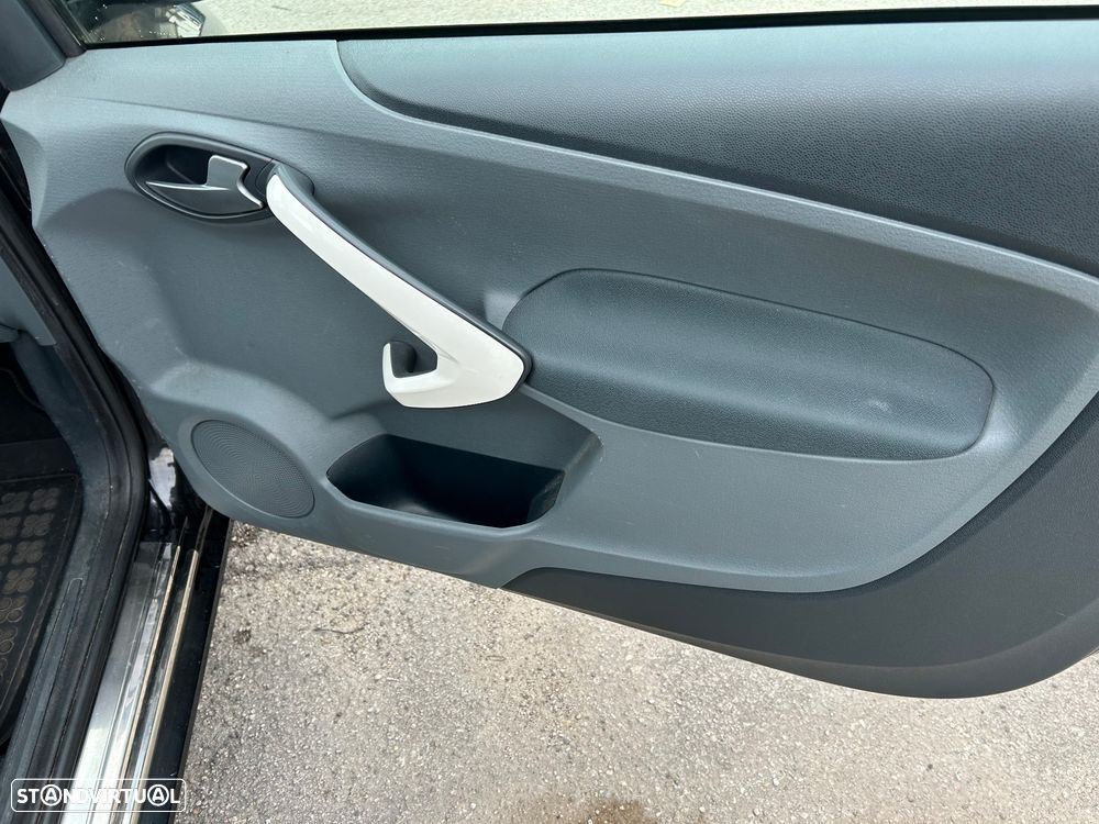 Ford KA 1.2 S&S Titanium - 17